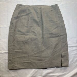 Source Unknown Size 4 Beige Sage Green Houndstooth Mini Skirt with Side Slit